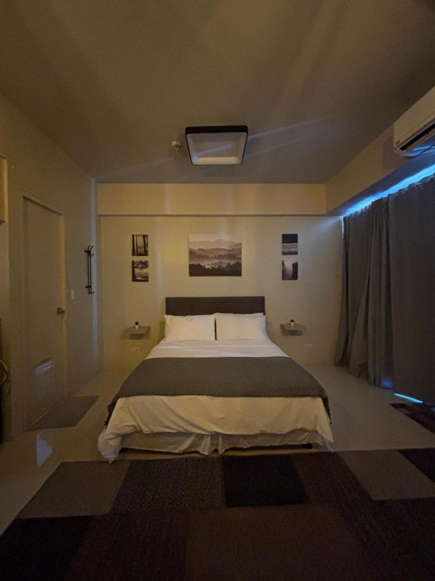One Palm Tree Villas Short Walk Via Runway Manila Naia T3 Pasay Exterior foto